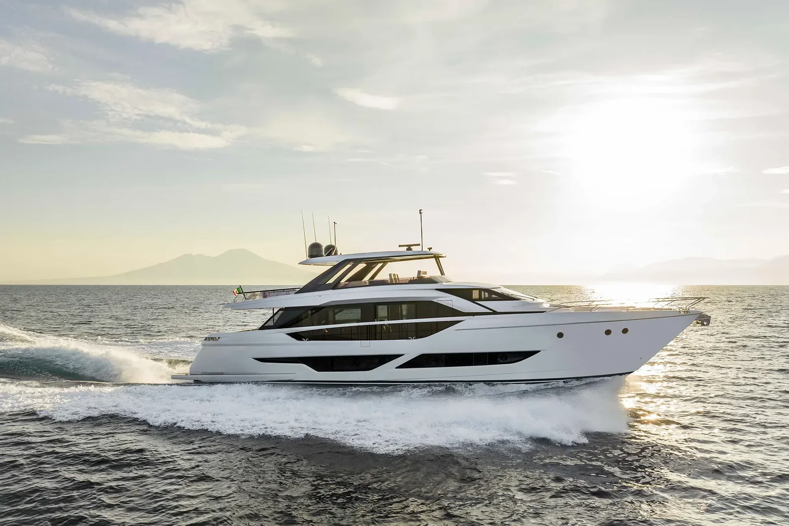 Ferretti Yachts — Ferretti Yachts 860